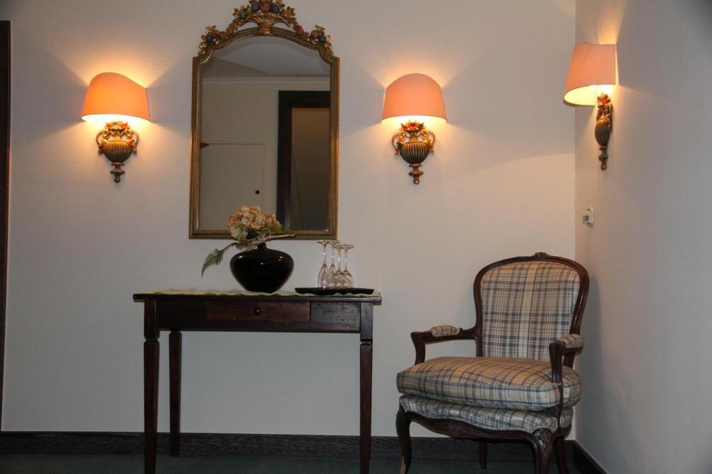 Stadthotel Patrizier Smalcalda Esterno foto